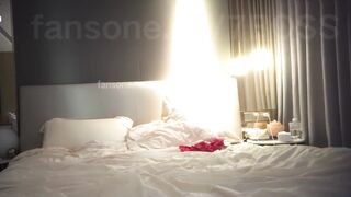 【7BOSS探花】约炮刚下海的红衣清纯妹子高潮的时候水哗哗的响温柔似水超级反差